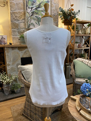 TOP: Anouk-Plain-Singlet-White-One Size