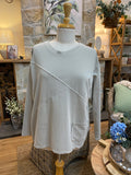 TOP: Karine-Plain-Geometric-One Size
